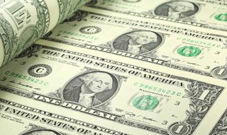 Доларът се засилва спрямо световните валути