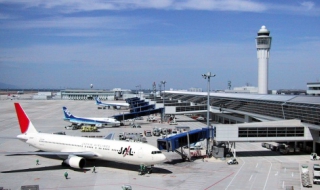 Нови терминали на летищата във Варна и Бургас през 2013