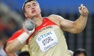 Гюлетласкач гони уникален рекорд