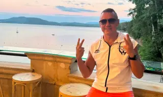 Крум Савов откри Путин в Слънчев бряг (СНИМКА)