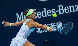 Виктория Томова с летящ старт на турнира в Оейраш