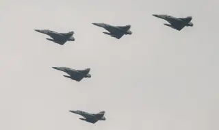 Над Тайванския проток са засечени 15 китайски военни самолета, обяви Министерството на отбраната