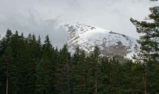 Опасност от лавини в планините