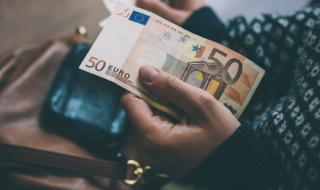 Полицаи откриха и върнаха забравени 6000 евро на гурбетчии