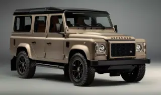 Land Rover преобрази класическия Defender с нов двигател, свежа визия и съвременни технологии
