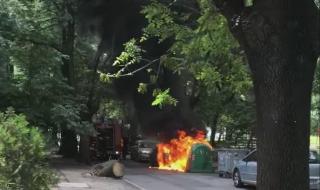 Горящ контейнер запали кола в столицата (СНИМКИ)