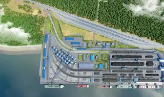 Украйна атакува с дронове пристанище край Санкт Петербург, гори пожар