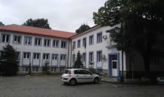 Арест в Берковица: Мъж посече баща си с брадва