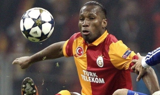 Галата изрита Шалке 04 от Шампионската лига