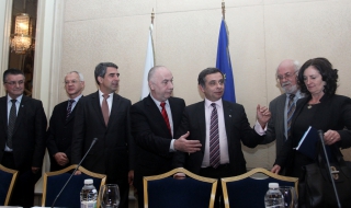 Бъдещето на страната ни е в споделената отговорност на политиците и на гражданите