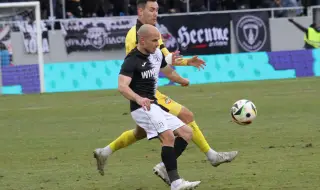 Greeks are watching Lokomotiv Plovdiv defender 