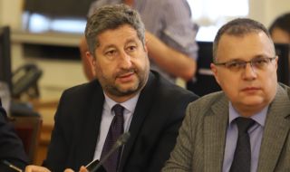 Стоян Михалев: ДБ ще поиска импийчмънт на Румен Радев