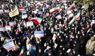 Иран повдига обвинения на около 1000 души заради вълненията в Техеран 