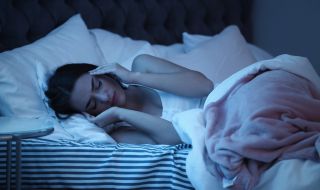 Как алкохолът въздейства на съня?
