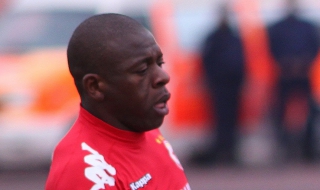 Футболист глобен с 500 лв. за среден пръст