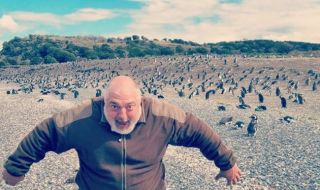 Ути Бъчваров се щракна с пингвини в Огнена зема