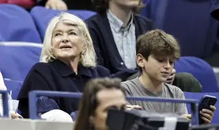 Първата американска милиардерка купи акции в уелски футболен клуб