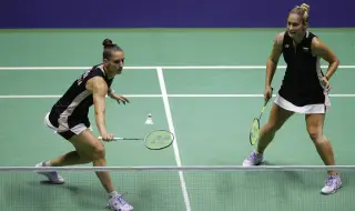 Сестри Стоеви на крачка от полуфиналите на Yonex Swiss Open