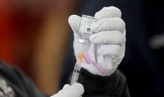 Европейската комисия разреши втора безопасна и ефективна ваксина 