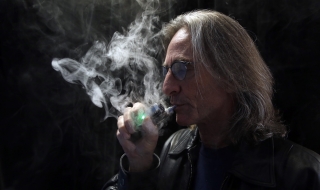 „Филип Морис“ спира с конвенционалните цигари?