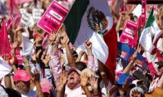Хиляди демонстранти излязоха на протести в Мексико