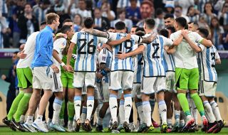 Аржентина полудя в съблекалнята, подигра се на Бразилия