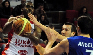 Лукойл отнесе Ямбол и отива на финал за купата