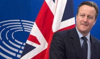 Дейвид Камерън го удря на живот