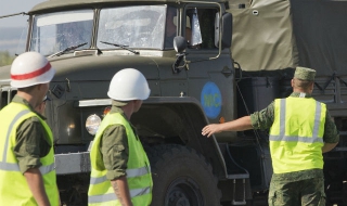 Проверяват руския хуманитарен конвой