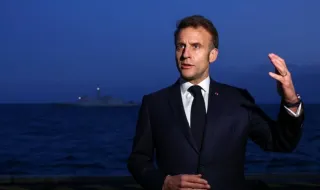 Рейтингът на Макрон достигна рекордно ниско ниво във Франция