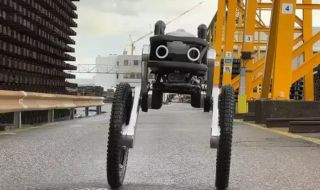 Разработиха охранителен робот на колела (ВИДЕО)