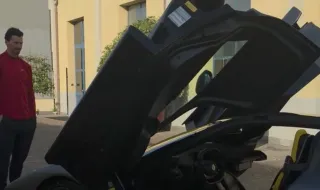 Ибрахимович си подари поредно ново Ferrari 