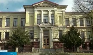 Руснаците са разграбили 15 000 експоната от музея в Херсон