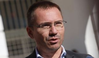 Джамбазки: Проектът на Петков и Василев е без идеология, като ИТН
