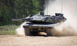 Най-мощният в света! "Райнметал" преговаря с Украйна за доставка на танкове "Пантер"