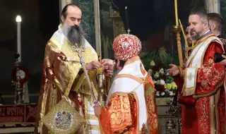 Патриарх Даниил отслужи богослужението за празника Възкресение Христово пред катедралата "Св. Александър Невски"