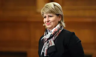 Какво се случва с втората пенсия след промените в закона? Зам.-председателят на КФН Диана Йорданова пред ФАКТИ