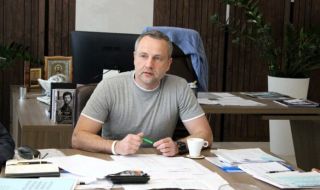Руснаците задържаха бившия кмет на окупирания Херсон