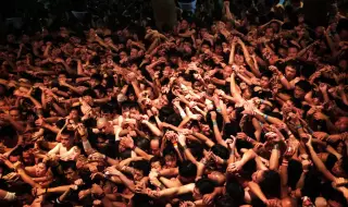Фестивалът "голите мъже" в Япония - застрашен от изчезване