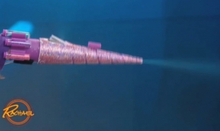 11-годишно момиче проектира протеза, която изстрелва блясък