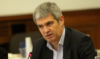 КНСБ предлага данъчни облекчения за отглеждане на деца