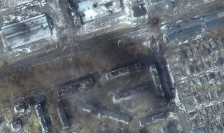 Напълно разрушена е базата на батальон "Азов" в Мариупол