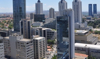 Взрив пред полицейски участък в Истанбул