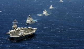 Американският флот се въоръжава с още самолетоносачи