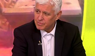 Военният министър: България няма много излишно оръжие, да не казвам, че няма много изправно оръжие