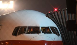 Румънски самолет прибра четирима българи от Кабул