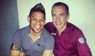 Боксьор предложи брак на своя приятел