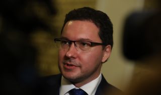 Даниел Митов: Премиерът олеква, Радев е несъстоятелен