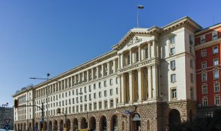 Завъртяха имената на министри в поредния служебен кабинет на Румен Радев