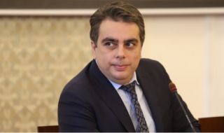 Асен Василев: Ще съдим Русия